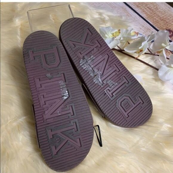 Victoria's Secret Single Strap Slide Size Meduim - Picture 2 of 2